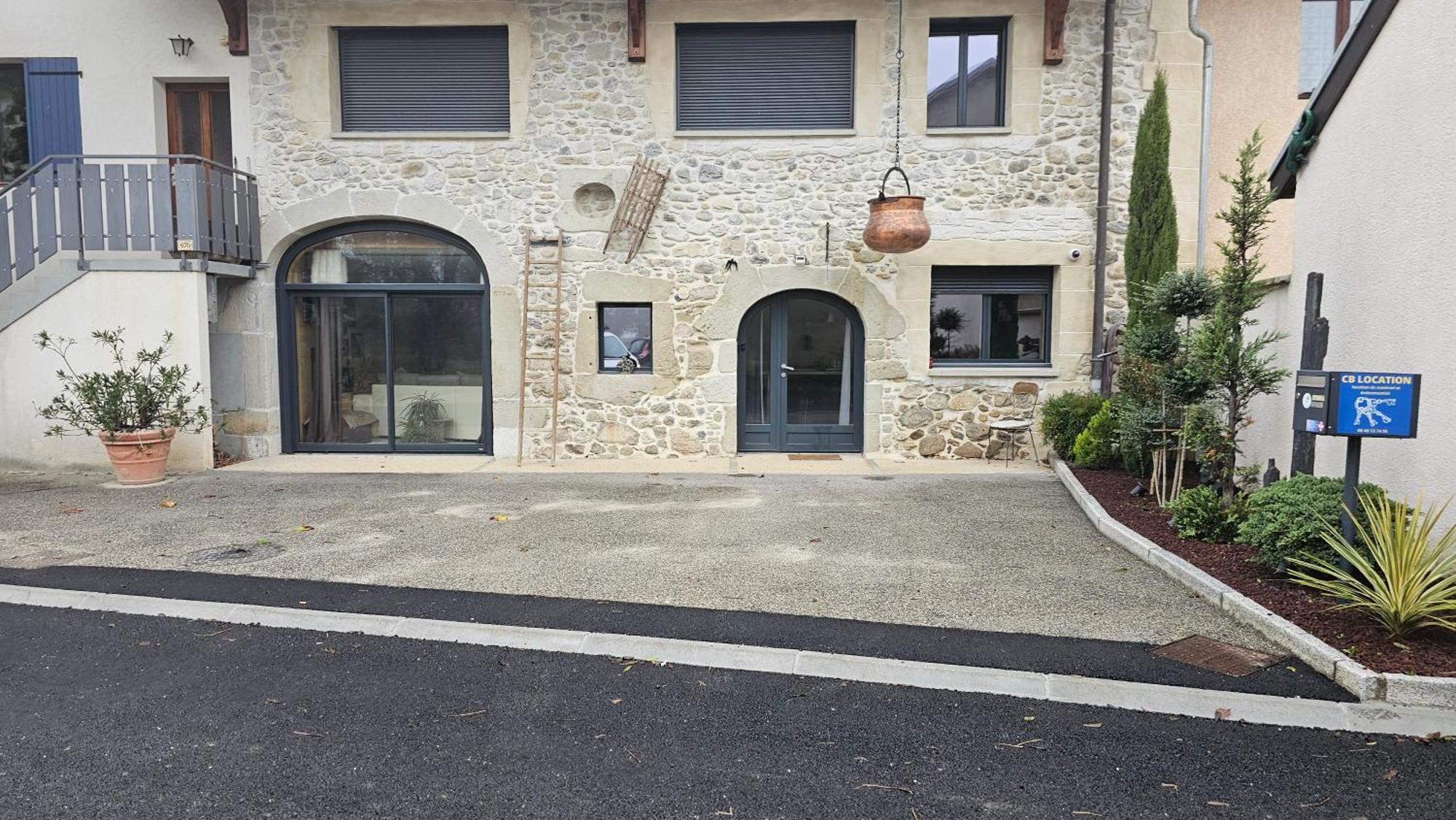 Spa Dans Les Alpes Desingy Exterior photo
